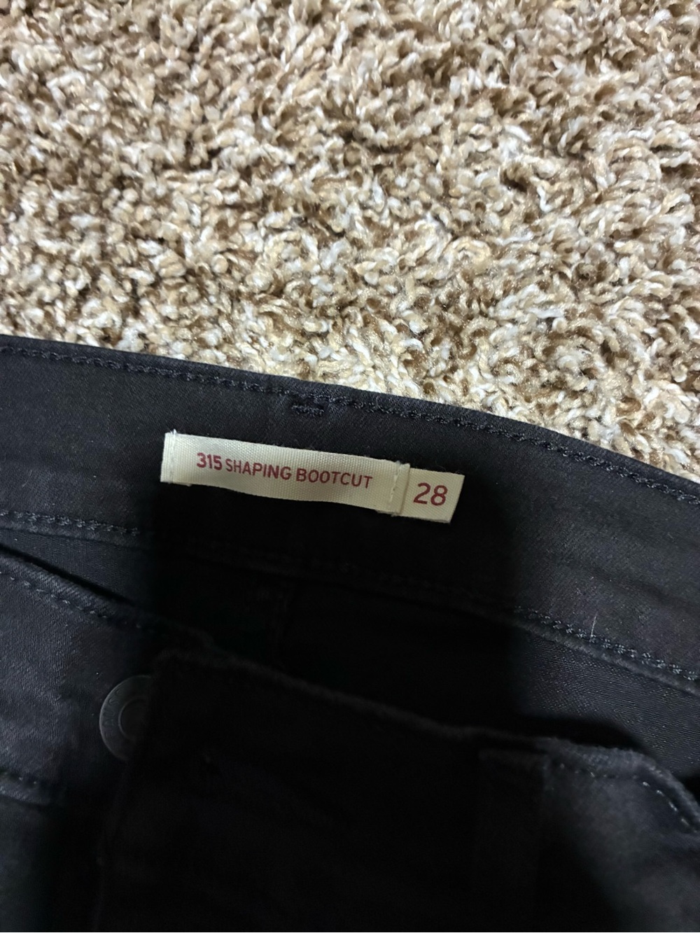 Levi Jeans - Picture 3 of 3